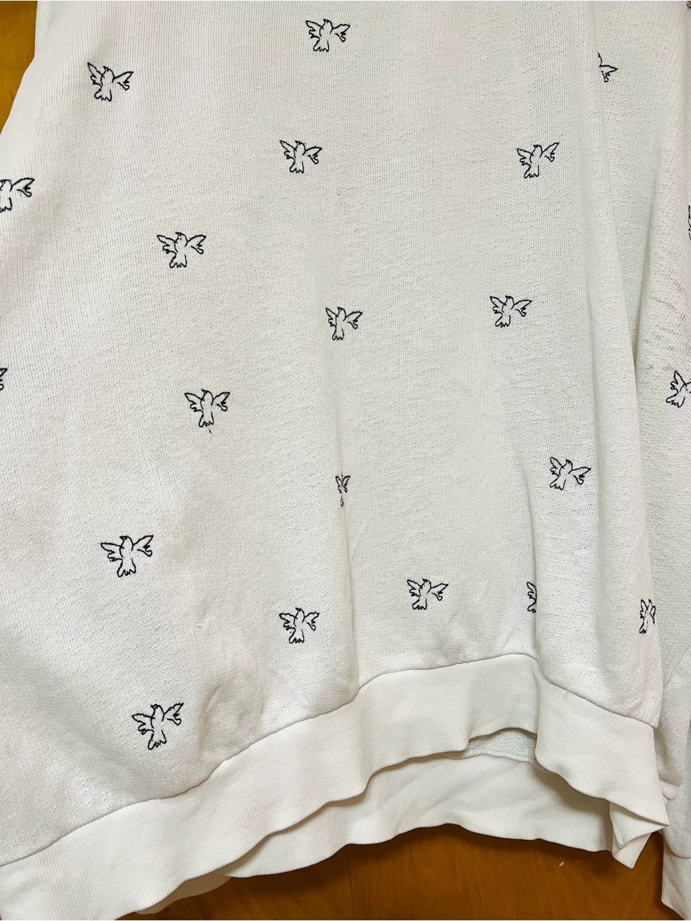 Anthropologie LEI White Crewneck Sweatshirt with Black Bird Print - Picture 3 of 8